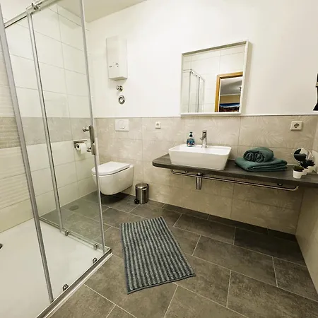 Galerie-ferienwohnung Im Schindlershof - Zentral Und Ruhig