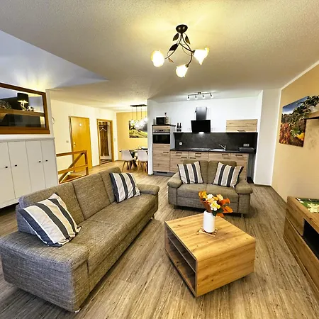 Galerie-ferienwohnung Im Schindlershof - Zentral Und Ruhig * Eibenstock